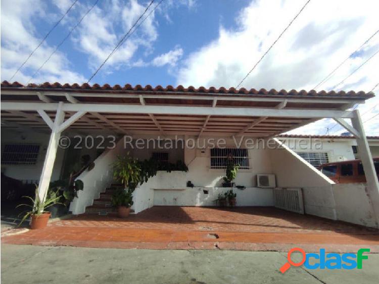 CASA EN VENTA CABUDARE LOS BUCARES #23-18656 KAREN G