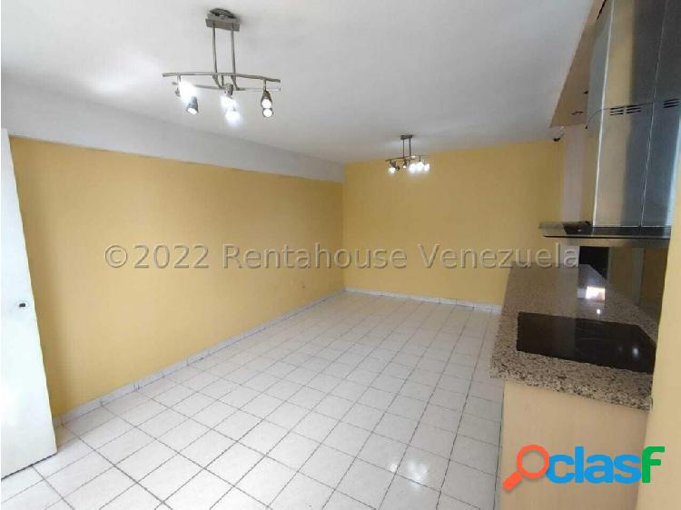 Apartamento Tipo Estudio en Venta en el Centro de Bqto