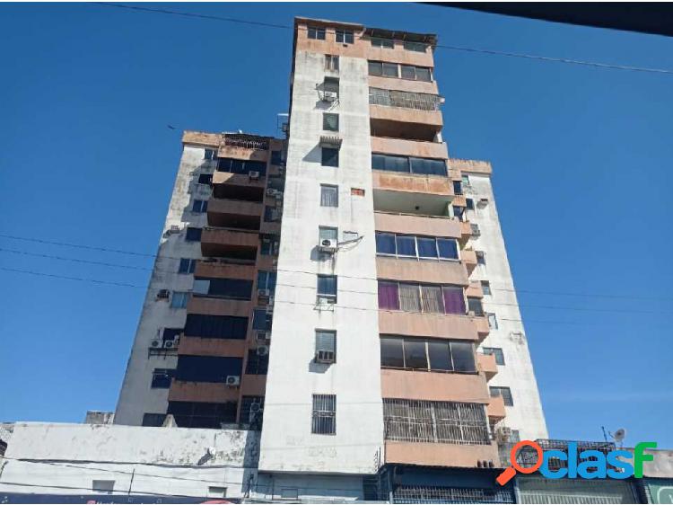 En Venta Apartamento acondicionado para Clínica Privada