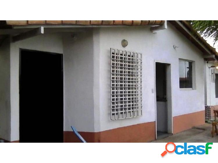 Casa en Venta Agua Viva Cabudare 21-6865 FCS