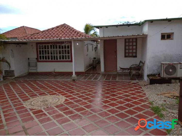 CASA EN VENTA EN SECTOR ATAMO NORTE, MARGARITA