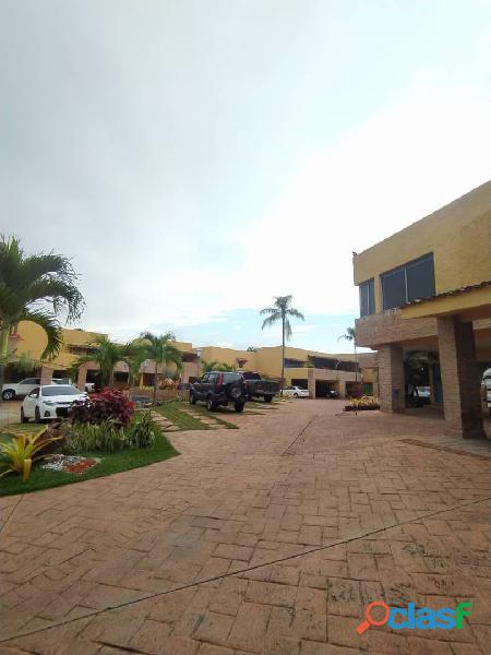 SKY GROUP VENDE CASA QUINTA, C.R. ALTOS DEL COUNTRY