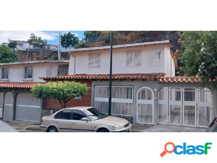 VENTA CASA 225MT2 H3 +S/B 3/ 3E, URB LA CARLOTA, 4938