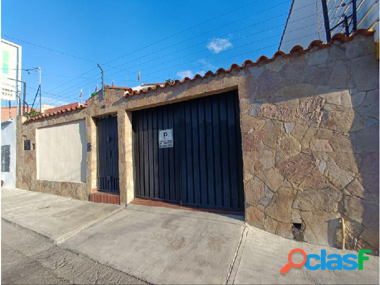 Casa en Nueva Segovia, Barquisimeto - 300 M² - FOB-C-232