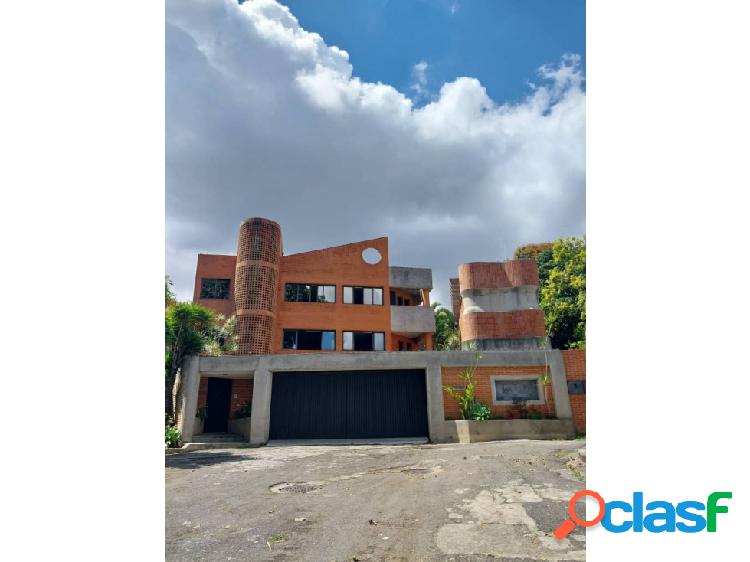 Se Vende Casa 730m2 4h/ 4b-1⁄2/ 4pe Colinas de Bello Monte