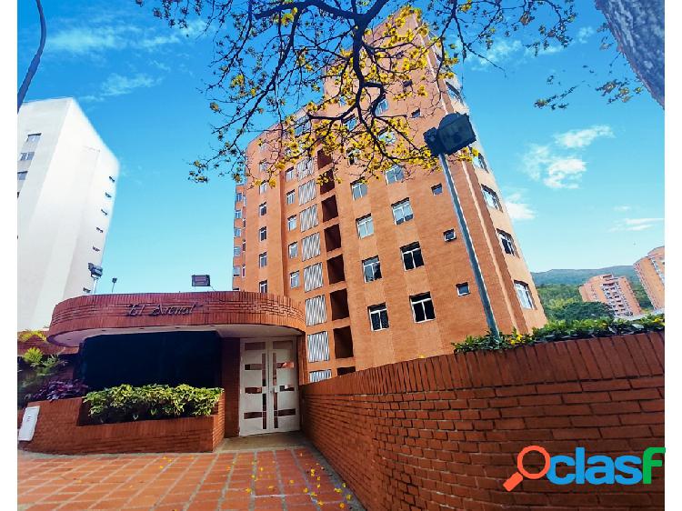 Amplio y acogedor apartamento en venta en Las Esmeraldas