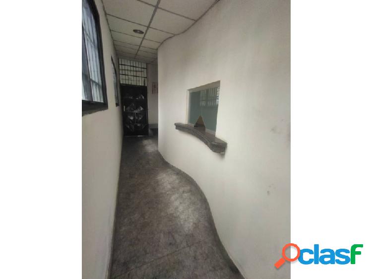 Venta de casa comercial cerca de la Av. Cedeño - Valencia