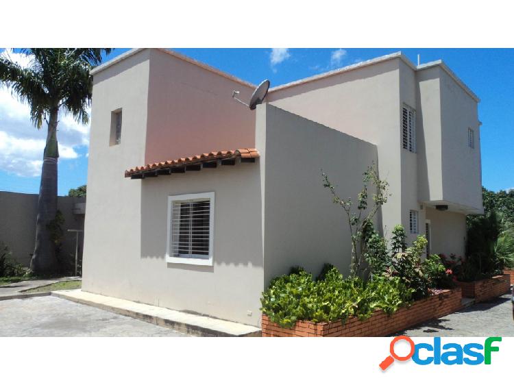 Casa en Venta Las Cuibas Cabudare 23-22519 FCS