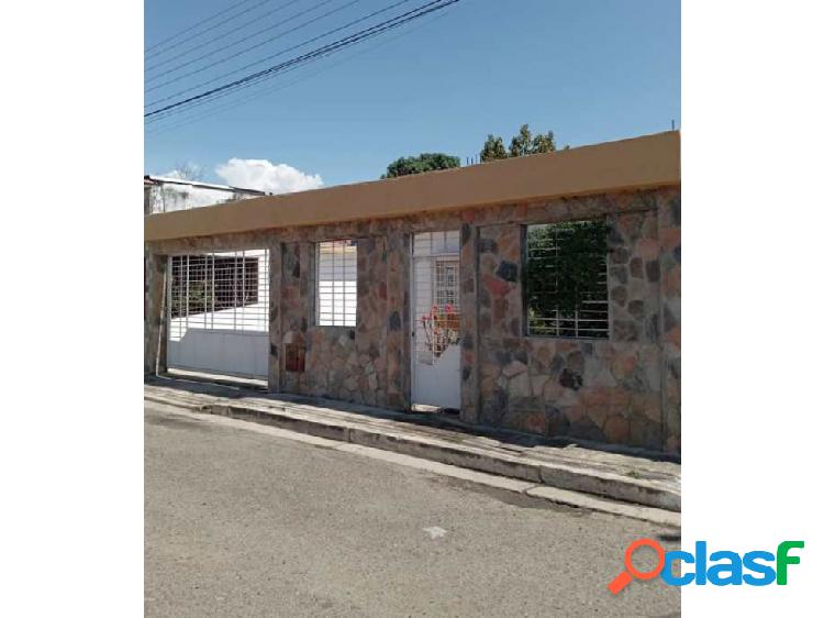 Casa moderna en venta Urb. La Ceiba. Guacara. C129