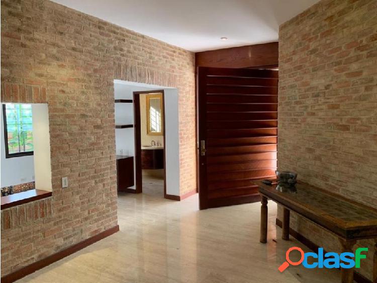 Se vende casa Colinas del Tamanaco