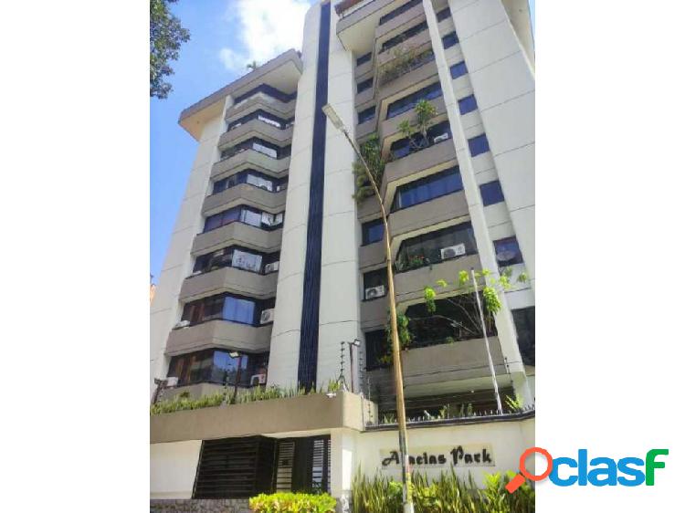 Apartamento en venta Urb Las Acacias