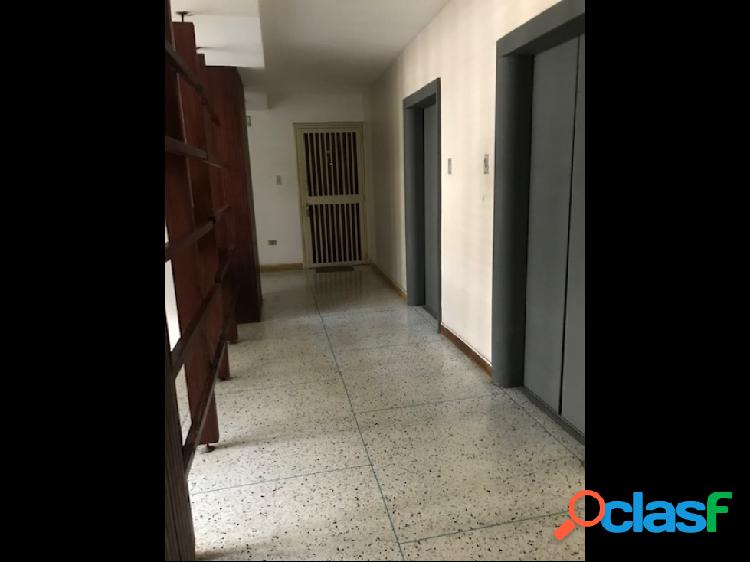 Vendo apartamento 156m2 4h/2b/2p Los Palos Grandes 7012