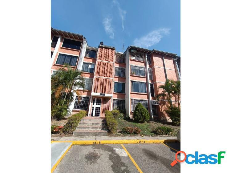 Apartamento en Naguanagua, Res. Jardín Cotoperi