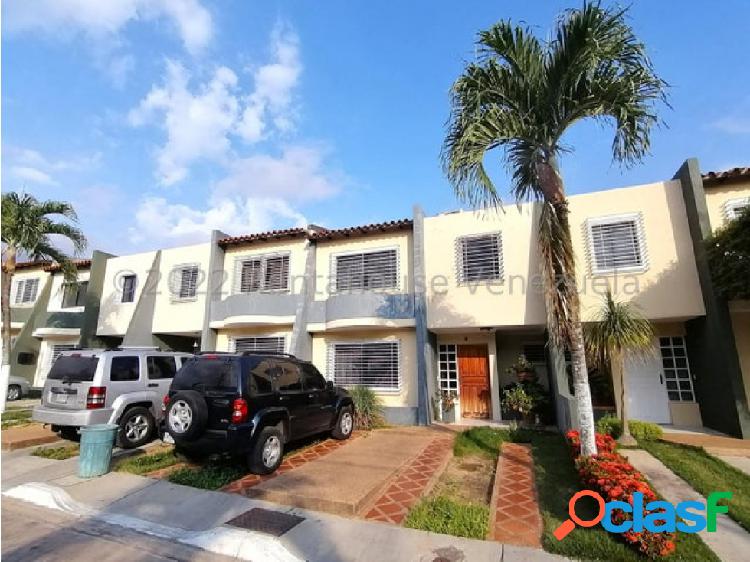 CASA EN VENTA CABUDARE AV INTERCOMUNAL #23-17967 KAREN G