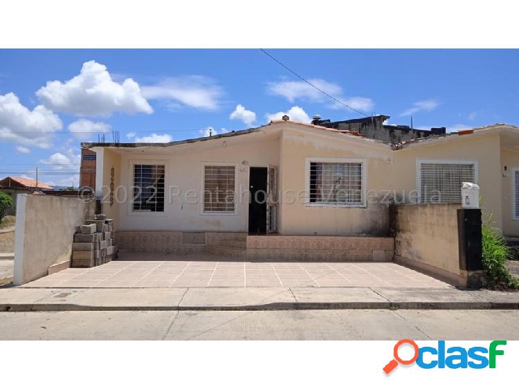 Milangie Cartaya vende Casa en Barquisimeto 23-1753