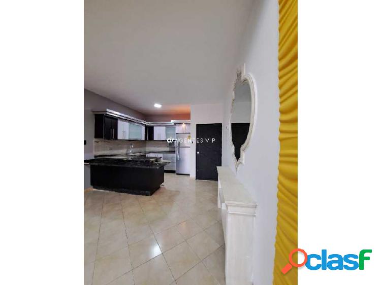 SE VENDE APARTAMENTO RES. GOLF PLAZA - SAN MIGUEL