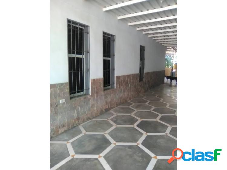 Venta-Alquiler de casa en La Yaguara 6338555