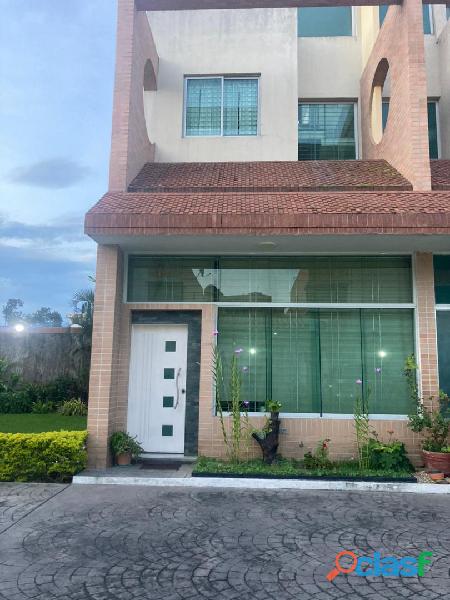 Alquiler Town house totalmente amoblado en Conjunto