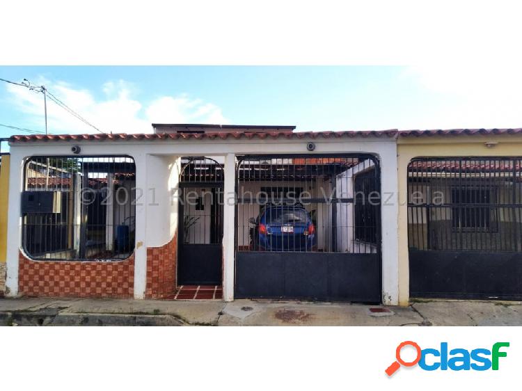 *Casa en Venta en Cabudare #22-2652