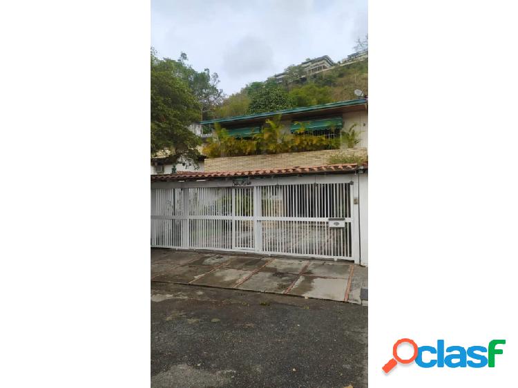 Casa en Venta en La Trinidad 252m2 3h+s/3b+s/2p