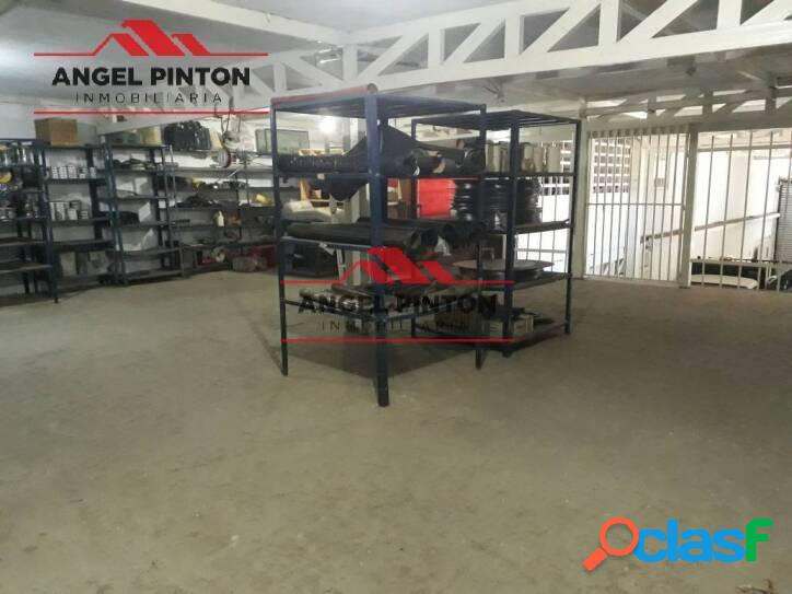 GALPÓN EN VENTA EN AV LAS DELICIAS MARACAIBO API 3342