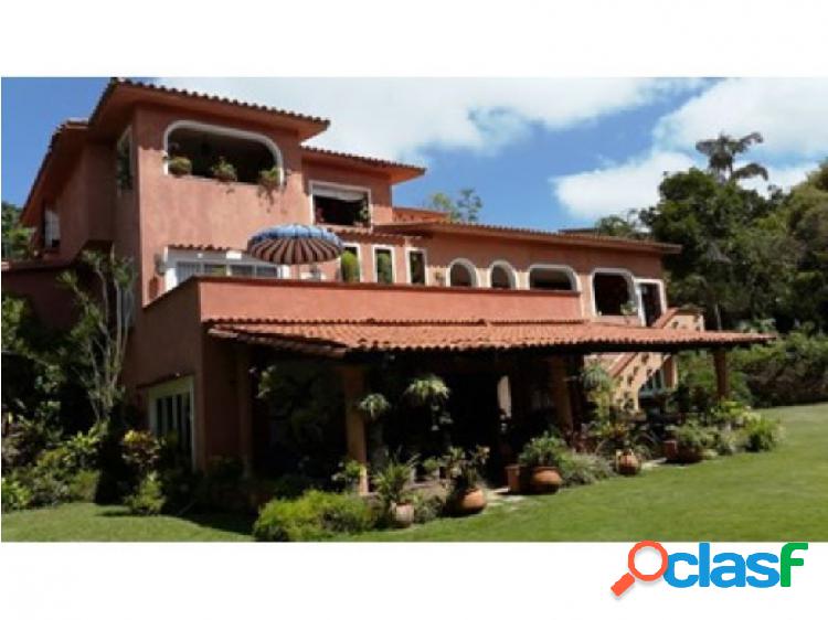 La Lagunita Country Club, espectacular casa en venta