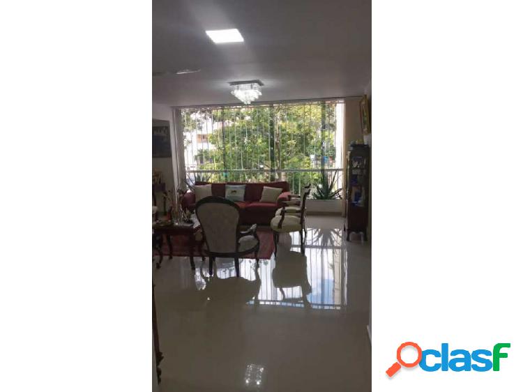 Se vende apto 186m2 4h/4b/2p Altamira 2498