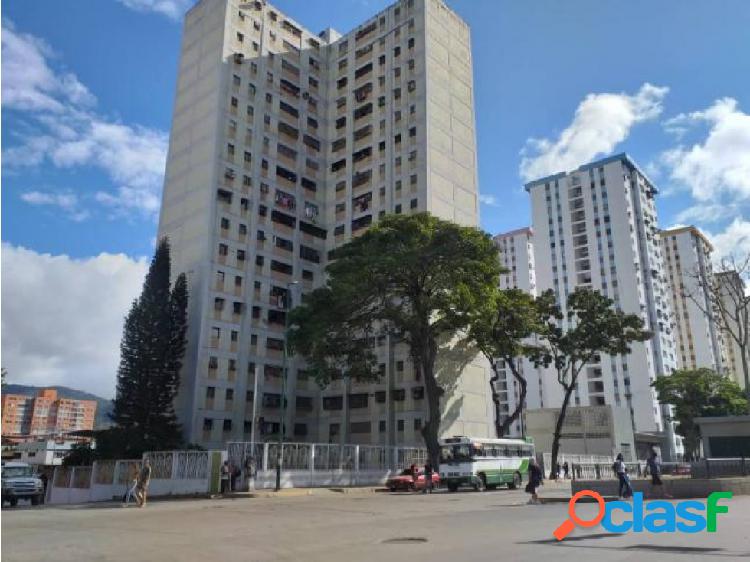 APARTAMENTO EN JARDINES DEL VALLE EN VENTA