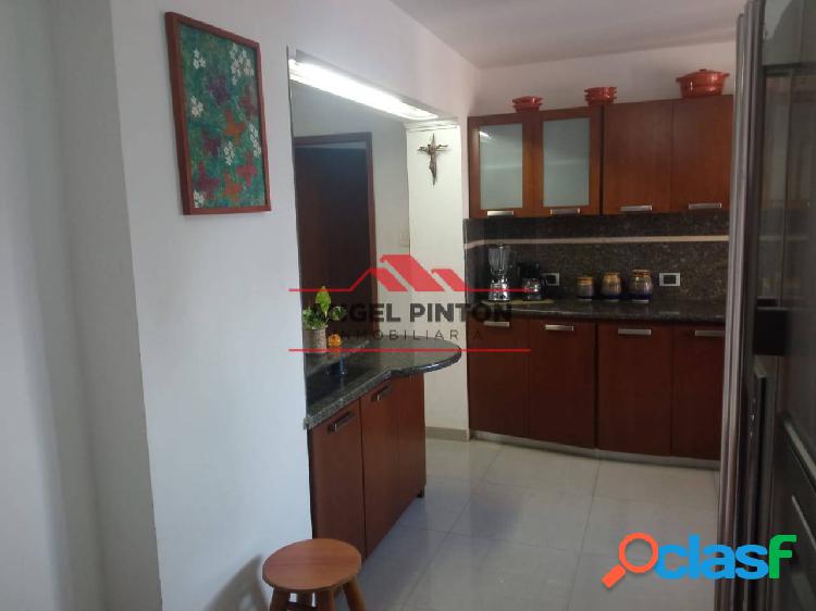 APARTAMENTO VENTA CERCA CIRCULO MILITAR MARACAIBO API 4219