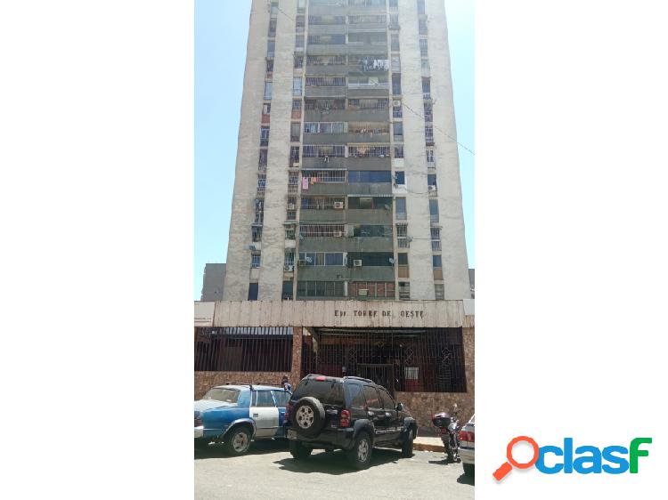 Apartamento en Venta en el Centro de Caracas 73m2 2h/1b