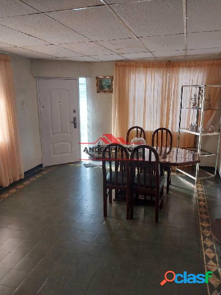 CASA VENTA AV LAS DELICIAS MARACAIBO API 4228