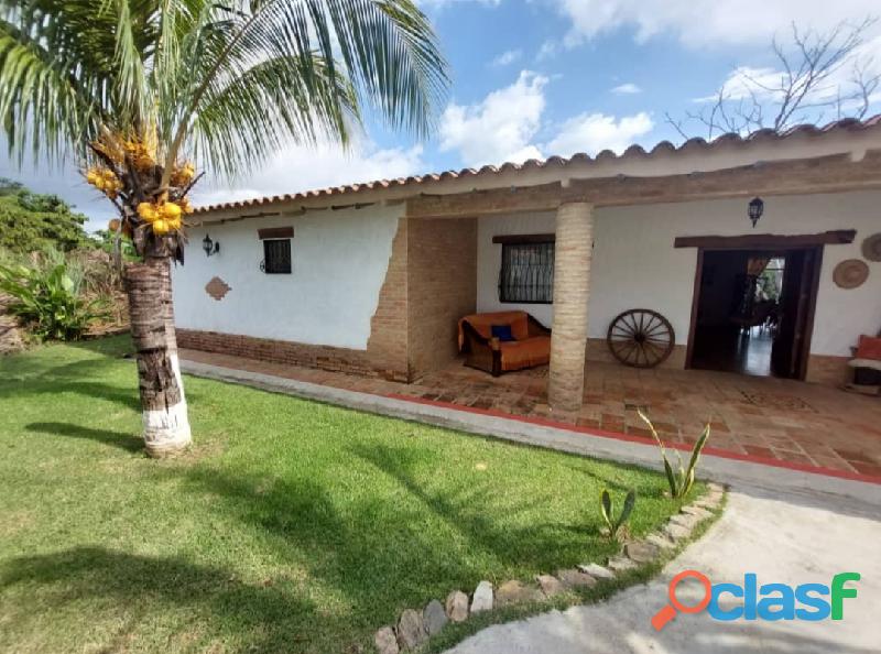 Casa en Colinas de Guataparo, Valencia. C35