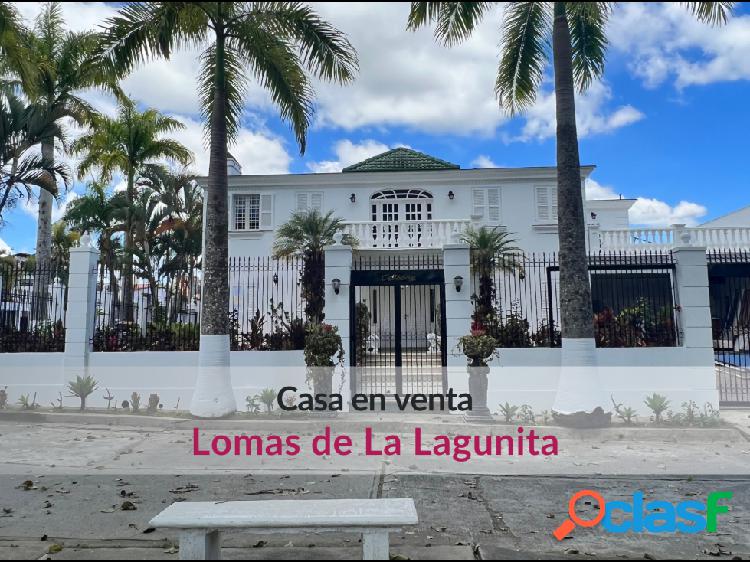 Casa en venta en Lomas de la Lagunita con bellos jardines