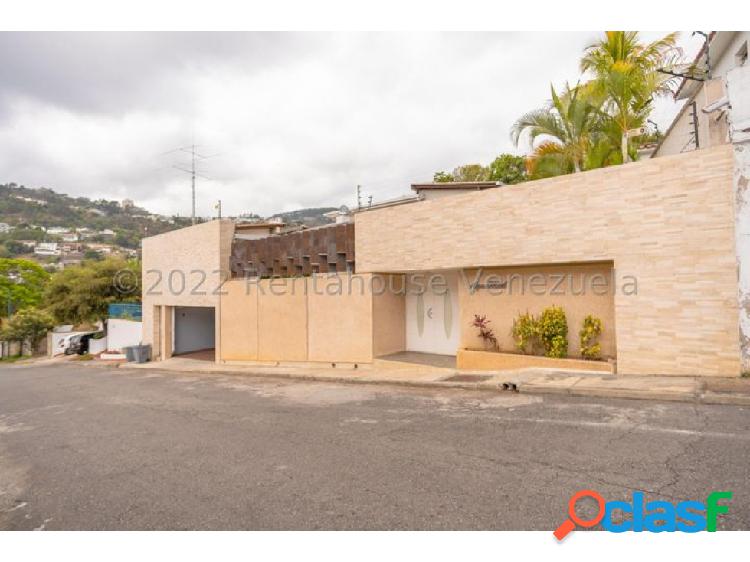 Hermosa Casa en Prados del Este en venta