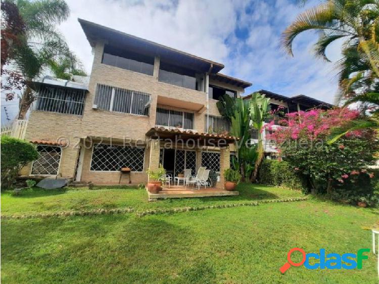 Linda Casa en La Tahona en venta