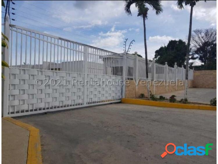 Maritza Lucena 04245105659 vende casa en Cabudare MLS