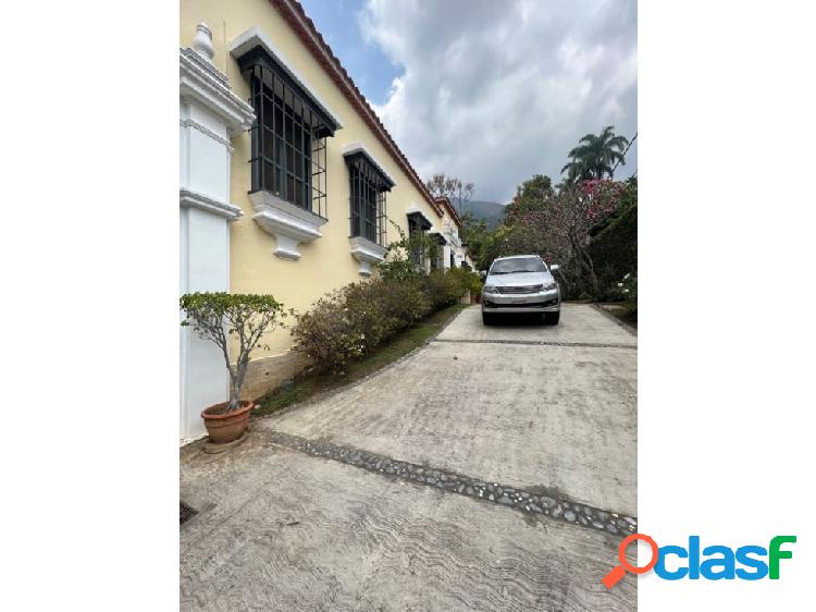 Ofrezco en venta BELLA casa COLONIAL en LOS CHORROS