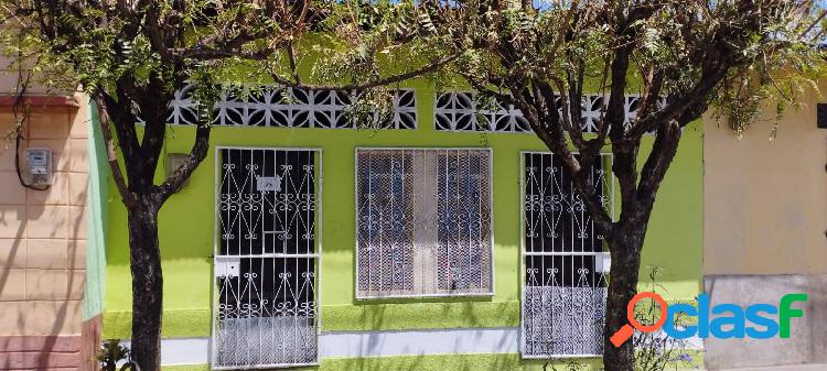 SE VENDE CASA EN EL CENTRO CHICHIGALPA. CHINANDEGA,