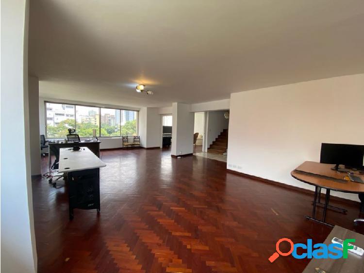 Se vende apartamento duplex en Altamira 288 MTS, 4H/4B/2P