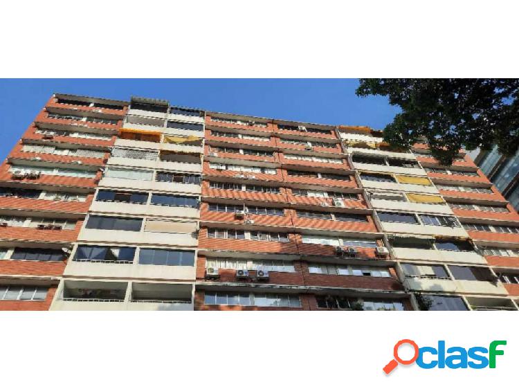 APARTAMENTO CAMPO ALEGRE A REMODELAR 137M²