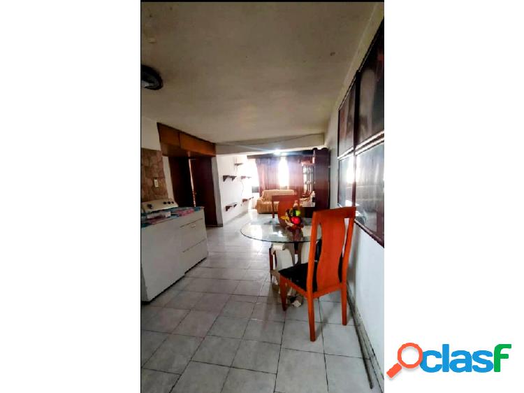 Venta de apartamento en Santa Rosalia, Caracas.