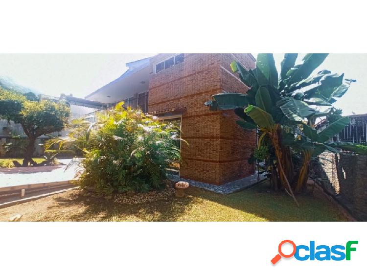 SE VENDE: CASA 4H/3B/2P 550 MTS2 EL MARQUÉS CALLE CERRADA