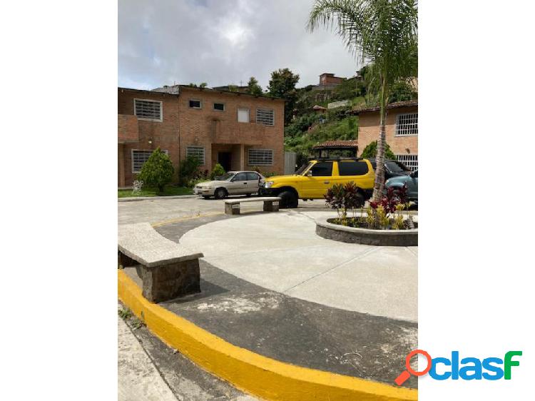 Vendo Casa de 2 Plantas en Los Altos de los Guayabitos