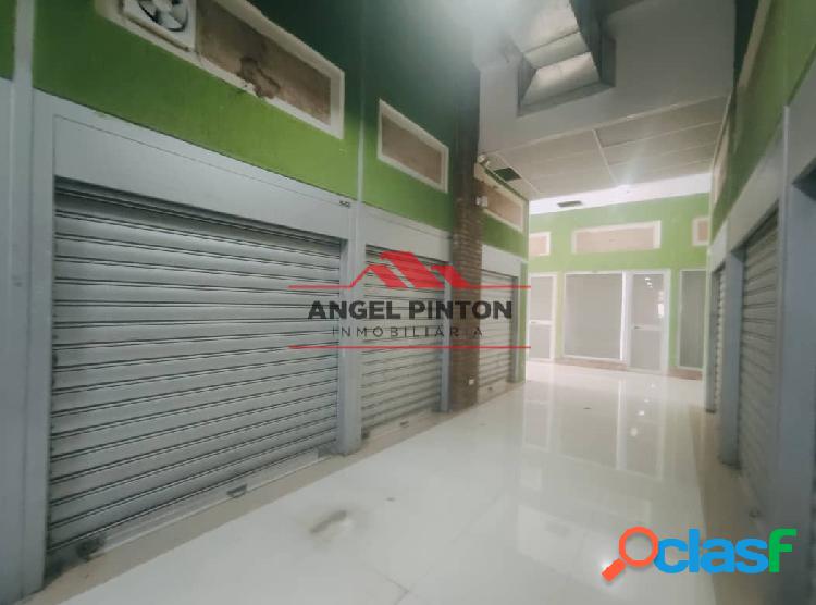 LOCAL COMERCIAL EN VENTA CC GRAN BAZAR MARACAIBO API 4286