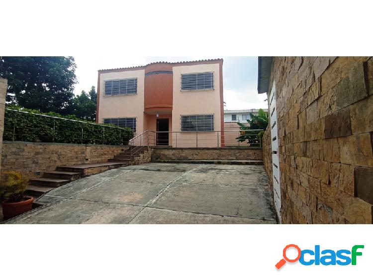 Casa En Venta - Macaracuay 480 Mts2 C. 596 Mts2 T. Caracas