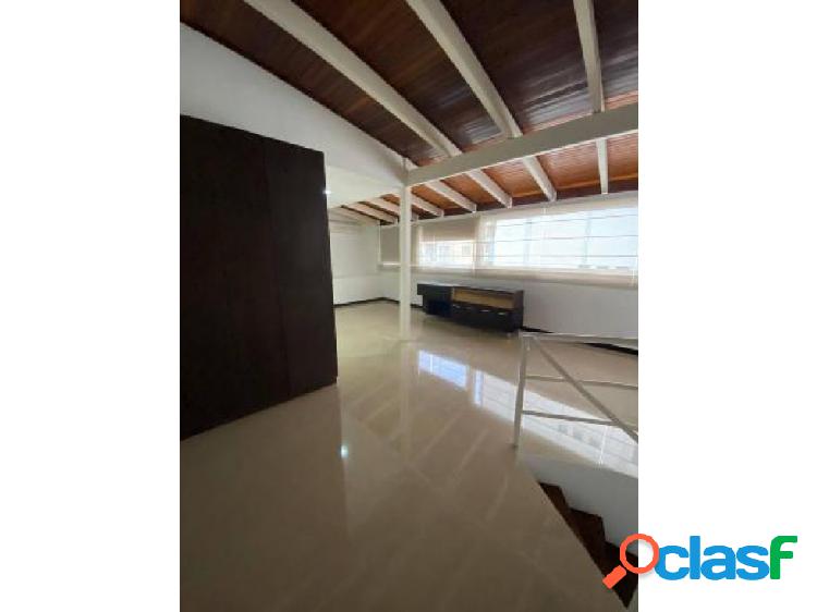 Se vende apto duplex 80m2 2h/3b/2p San Bernardino 5588