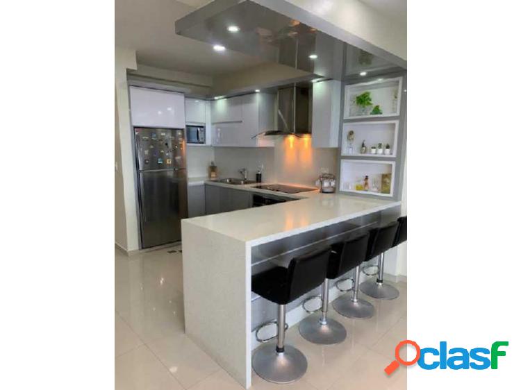 SE VENDE APARTAMENTO EN CARIBE LA GUAIRA