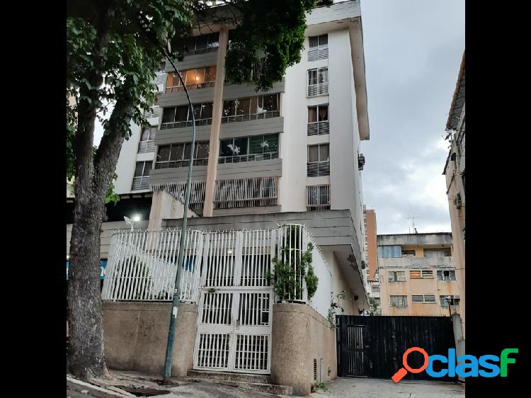 Se vende apto 119m2 2h+s/2b+s/1p Colinas de Bello Monte (I)