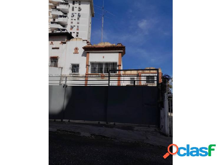 QUINTA COMERCIAL EN VENTA LOS CAOBOS 399m2 4h/4b+s/4p