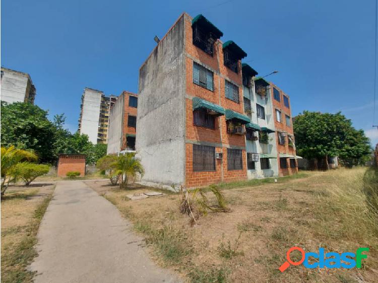 Apartamento en Venta en Montaña Fresca, Maracay